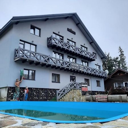 Hotel Novoe Shale 야블루니츠야 외부 사진
