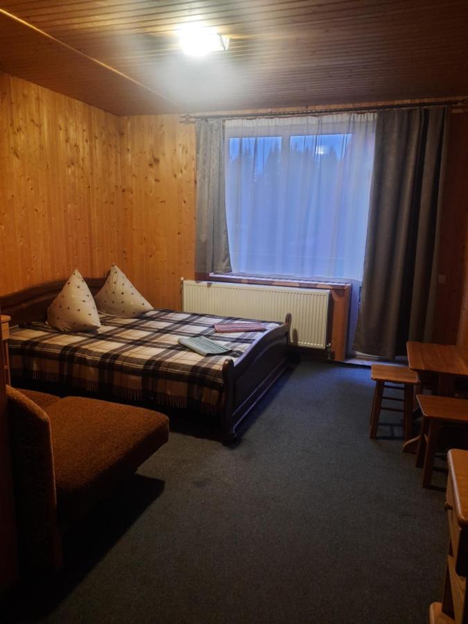 Hotel Novoe Shale 야블루니츠야 외부 사진