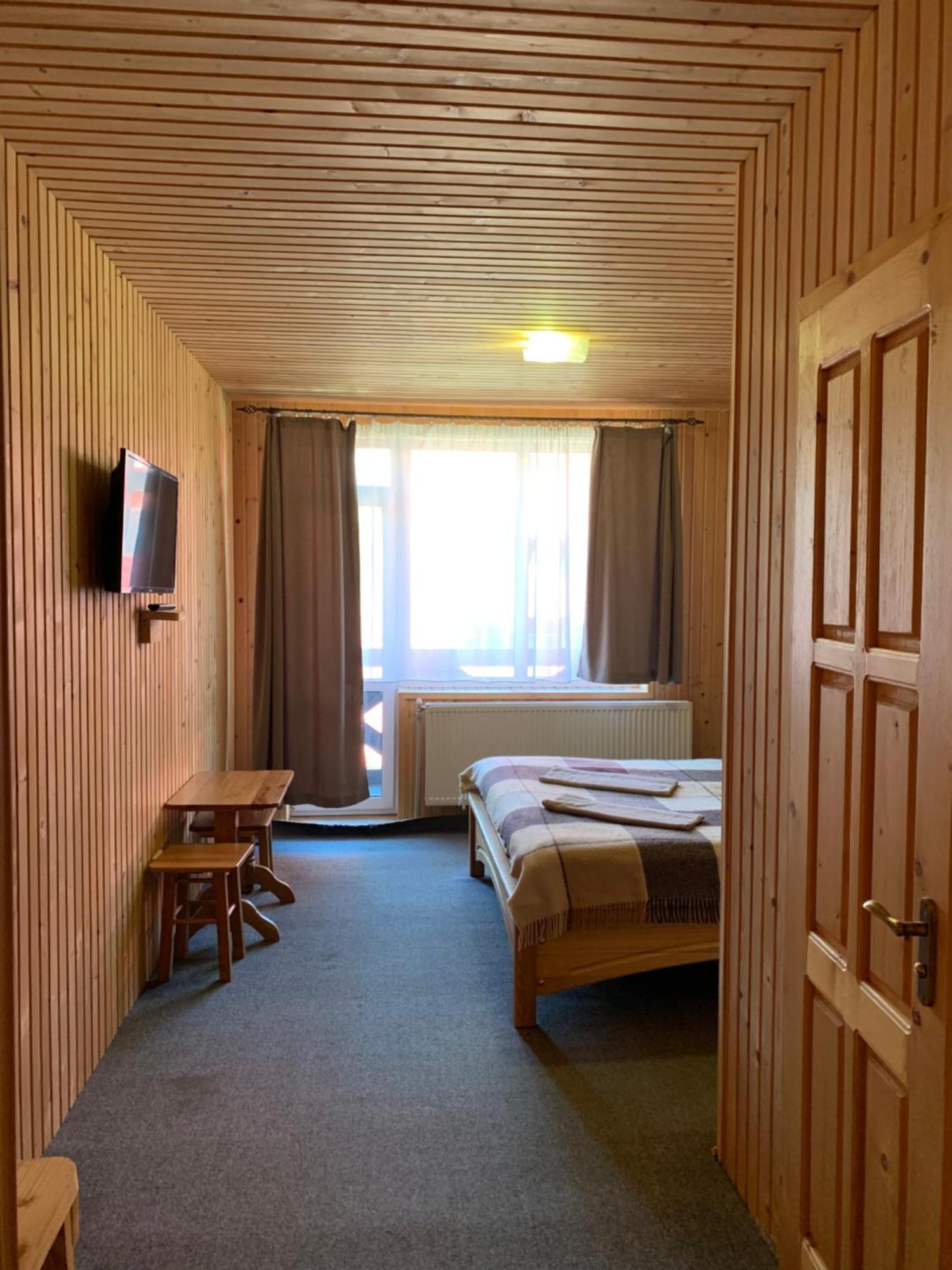 Hotel Novoe Shale 야블루니츠야 외부 사진