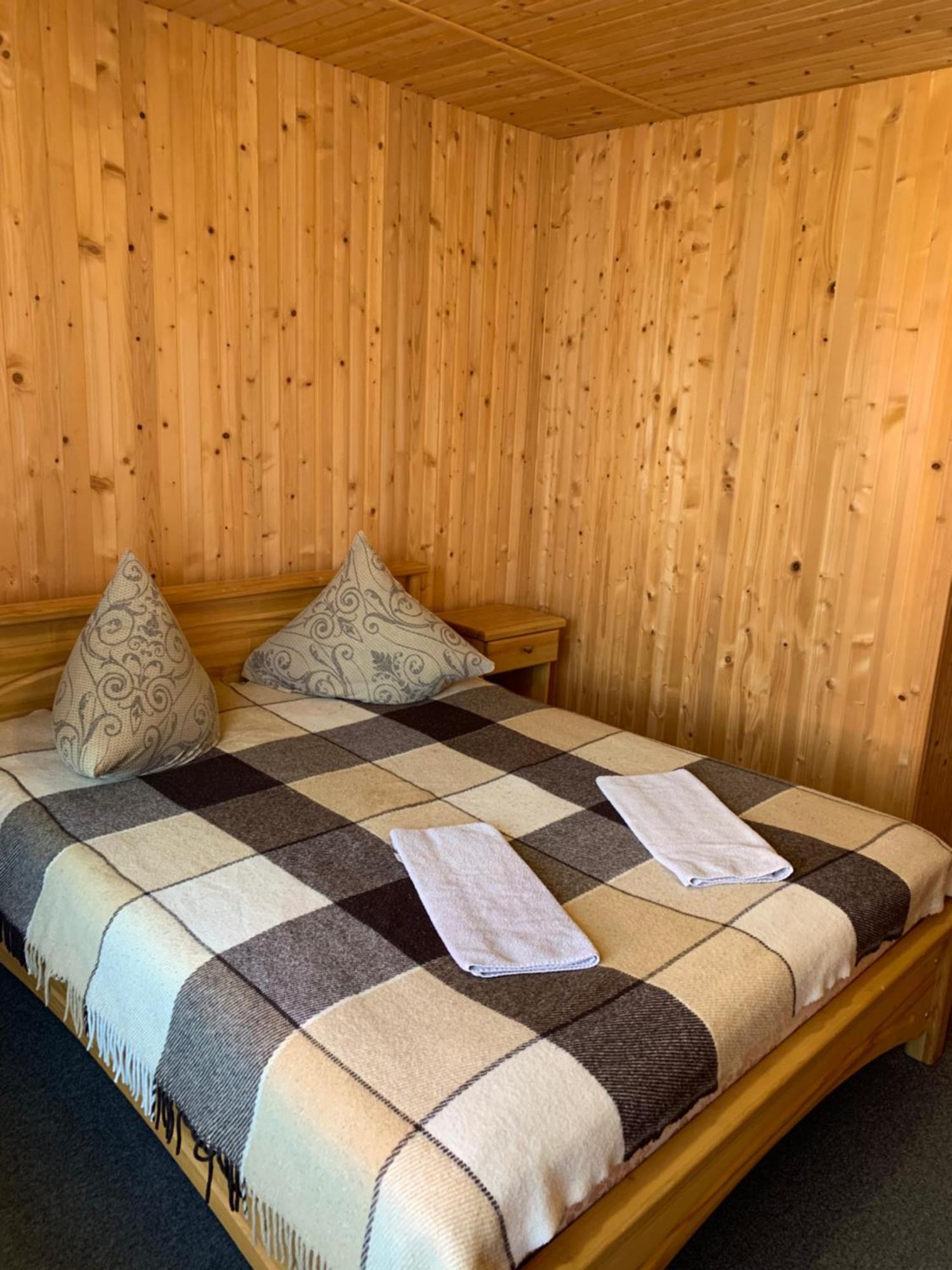 Hotel Novoe Shale 야블루니츠야 외부 사진