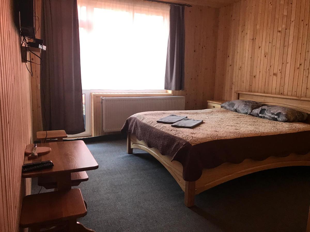Hotel Novoe Shale 야블루니츠야 외부 사진